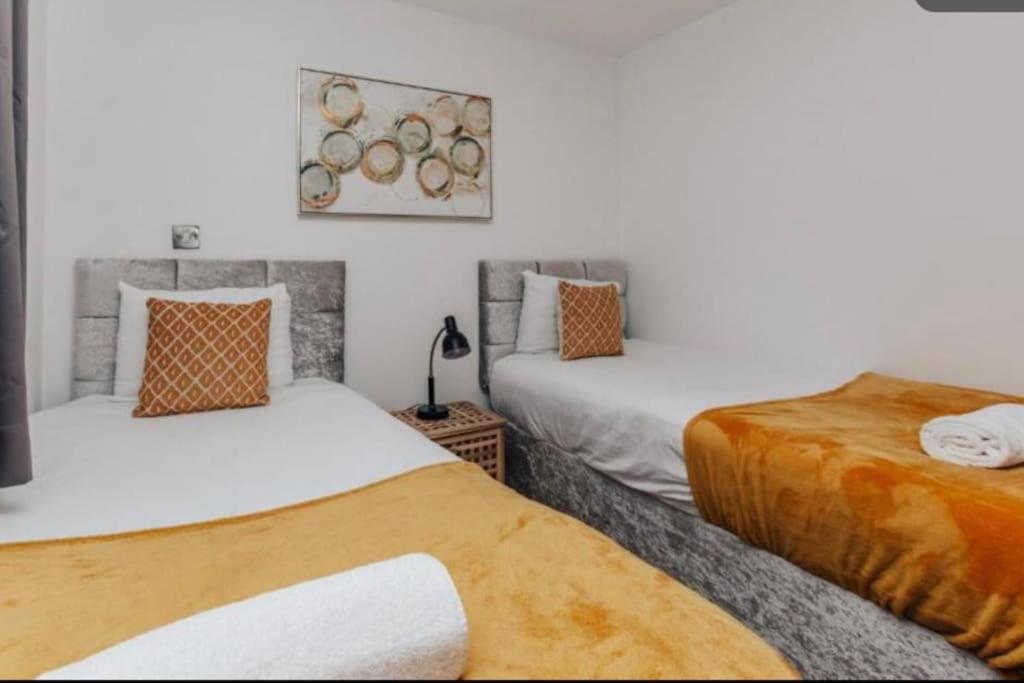 Sl Luxury 2 Bed Broad St Home Birmingham Buitenkant foto