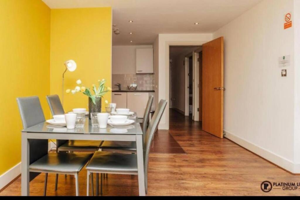 Sl Luxury 2 Bed Broad St Home Birmingham Buitenkant foto